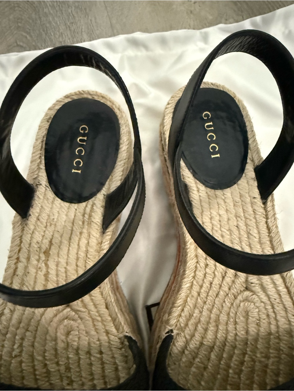 Gucci Black Raffia Espadrille Sandals with Gold Crystal Double G - Picture 4 of 14